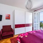 & Mara & Petrunjela - With Balcony And Sea View *
