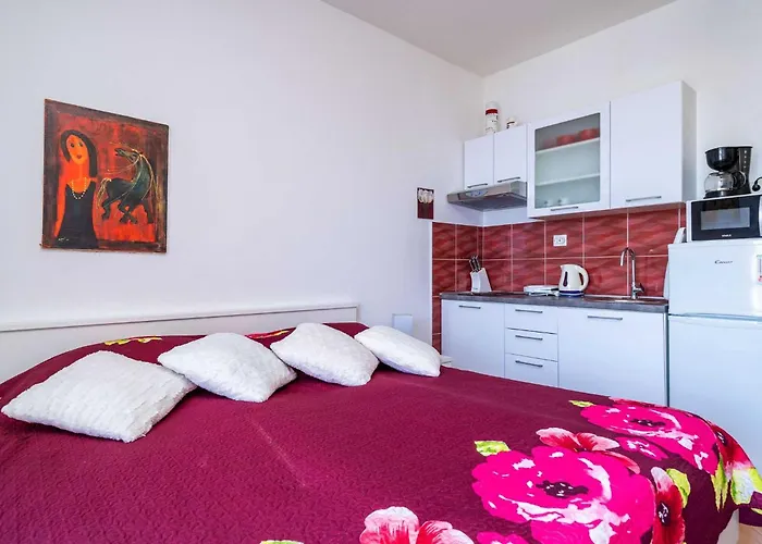 Appartement & Mara & Petrunjela - With Balcony And Sea View