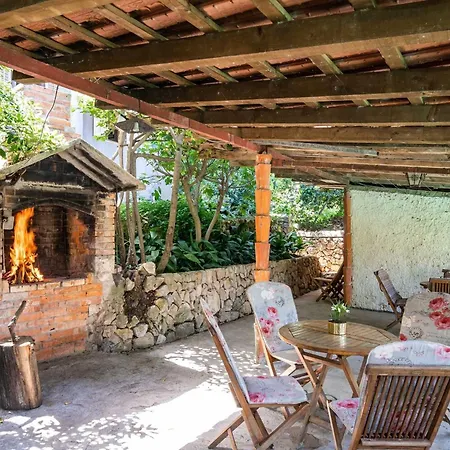 & Mara & Petrunjela - With Balcony And Sea View Appartement