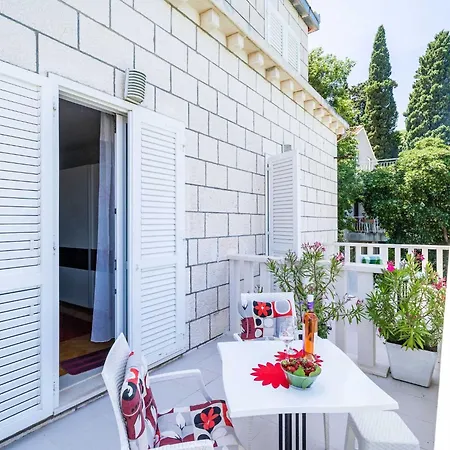 & Mara & Petrunjela - With Balcony And Sea View Appartement *