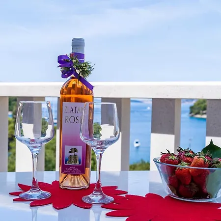 & Mara & Petrunjela - With Balcony And Sea View Appartement Cavtat