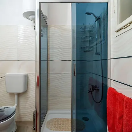 & Mara & Petrunjela - With Balcony And Sea View Appartement