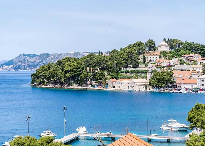 & Mara & Petrunjela - With Balcony And Sea View